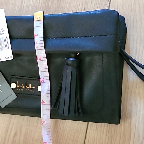 NWT 'NICOLE MILLER' New York Wallet Purse with handstrap - Picture 8 of 12
